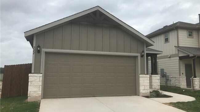 Building Photo - 249 Janelle Ln