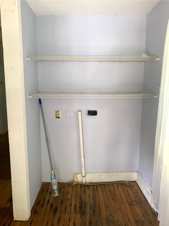 Washer/Dryer Hookup - 136 Main St