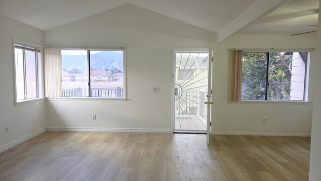 Building Photo - Walnut Drive.
