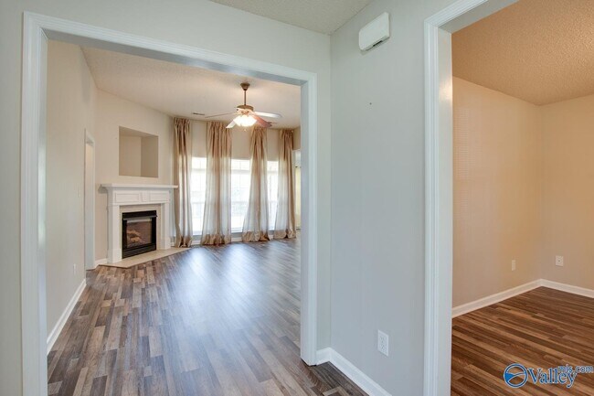 Foto del edificio - 4808 SE Canterwood Dr