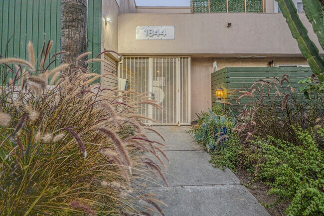 Floorplan - Newly Renovated - The Copa Apartments