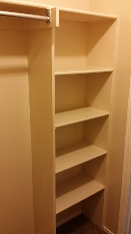 Building Photo - 17000 E Ford Dr