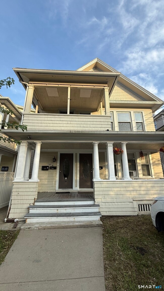 Building Photo - 2455 North Ave