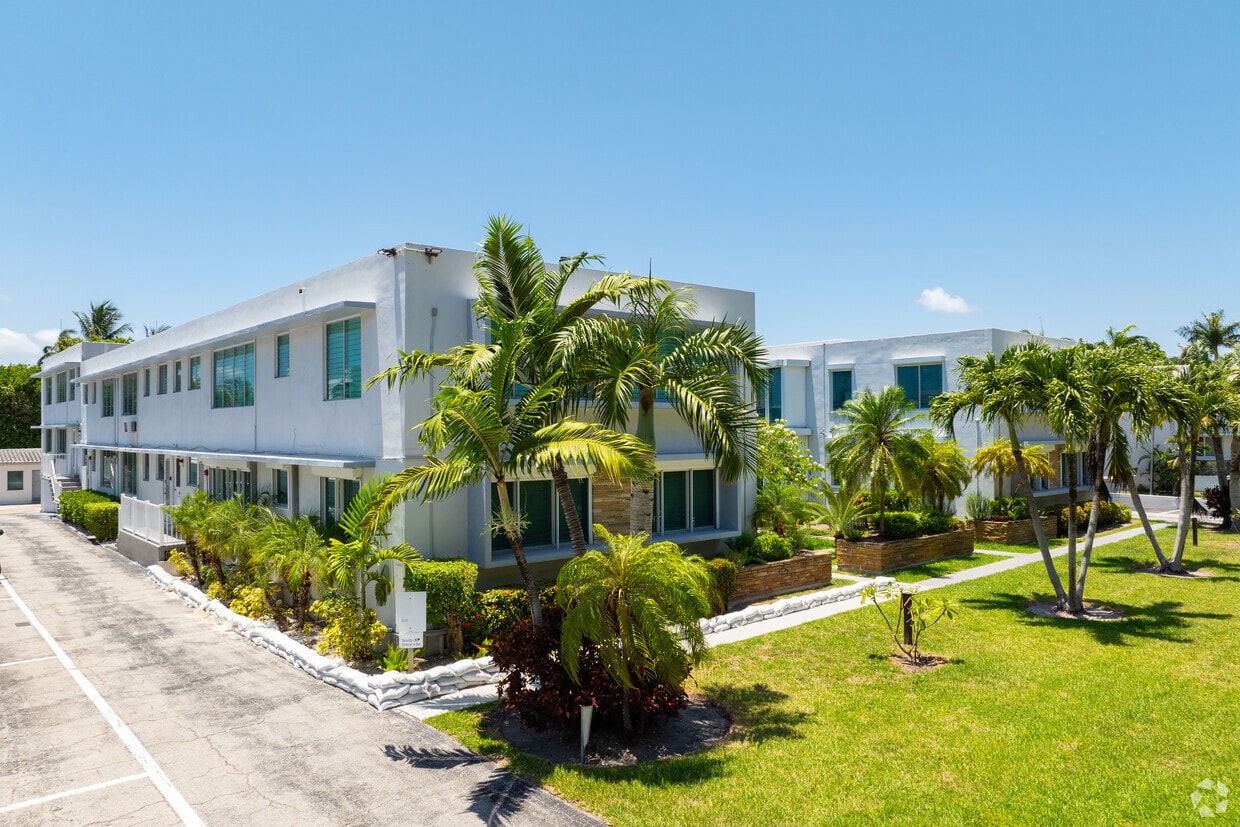 Primary Photo - Avondale Apartments