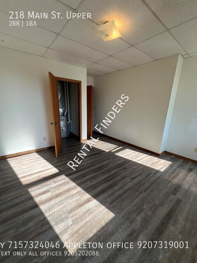 Foto del edificio - 218 E Main St