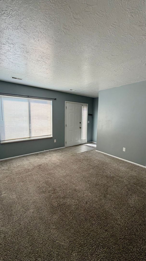 Building Photo - Updated 2 Bed / 1 Bath Townhome Near Ogden Canyon + $600 Move-In Credit
