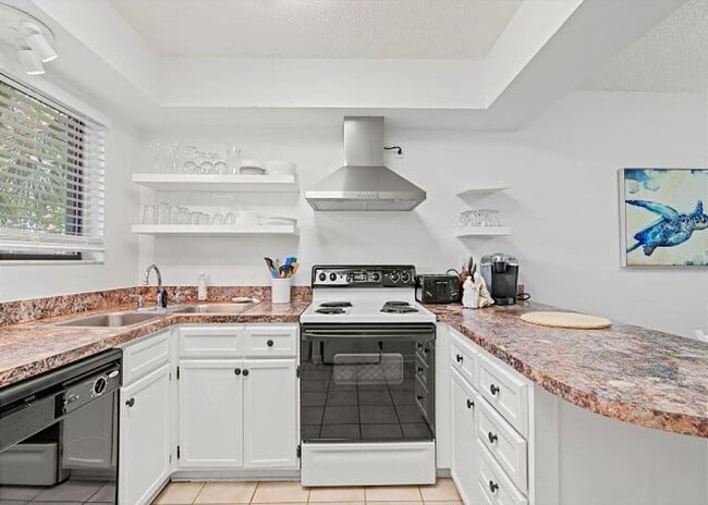 Building Photo - 130 Ocean Hibiscus Dr