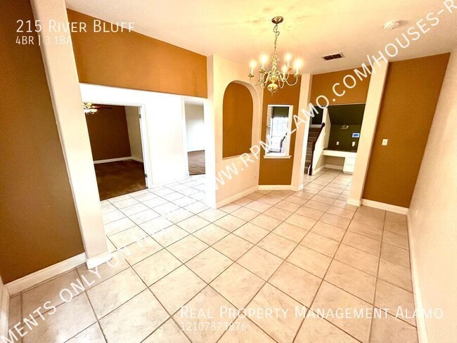 Building Photo - AVAILABLE NOW! 2-Story 4 Bedroom / 3.5 Bat...