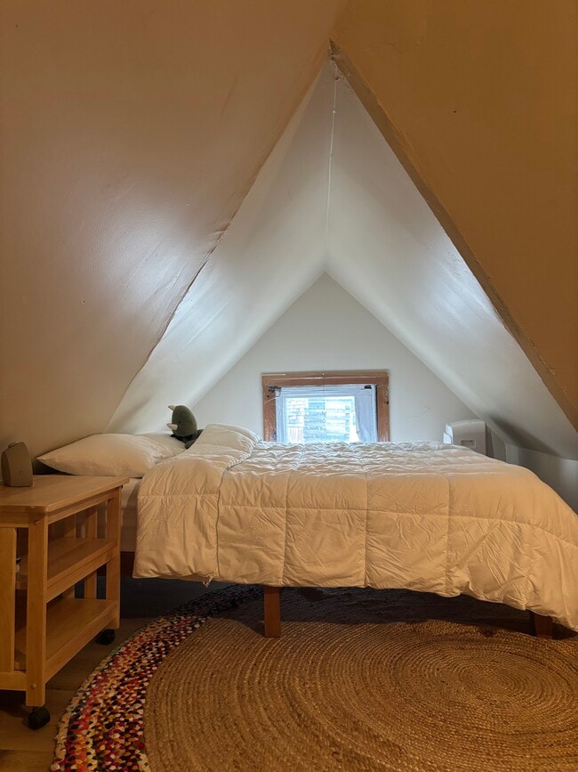 Building Photo - 22 Greene St