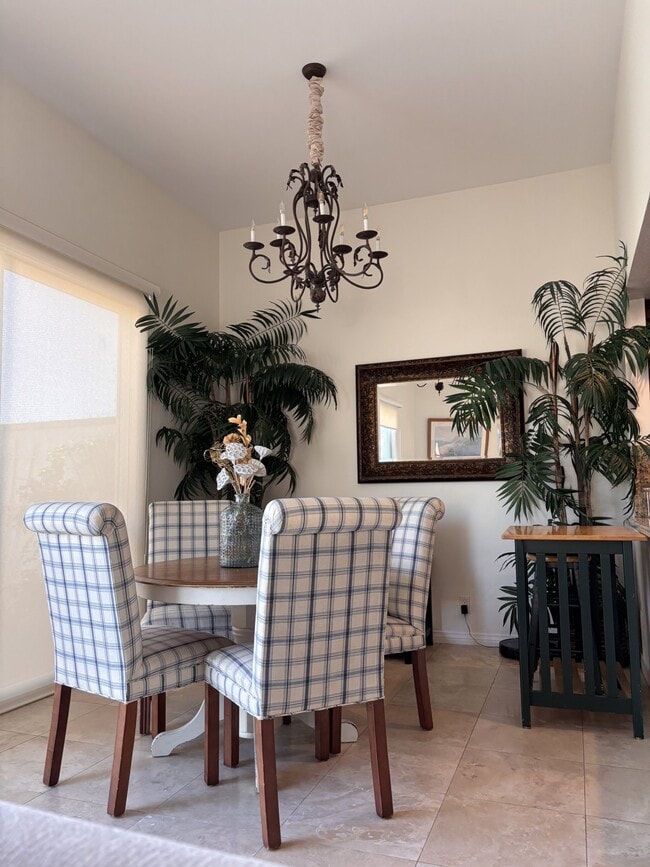 Foto del edificio - 3446 Twin Lake Ridge