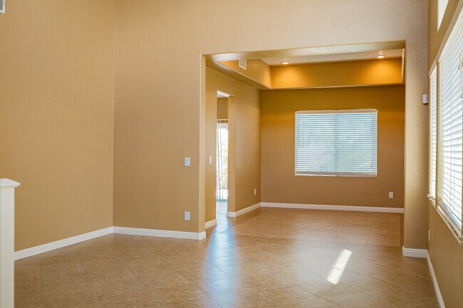 Foto del edificio - 9142 Placer Bullion Ave