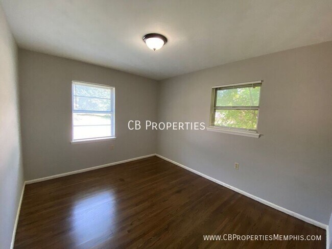 Building Photo - 3590 Merritt St