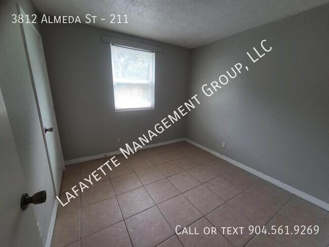 Foto del edificio - 3812 Almeda St