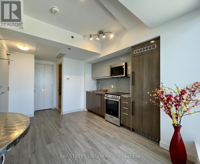 Building Photo - 90 Glen Everest Rd