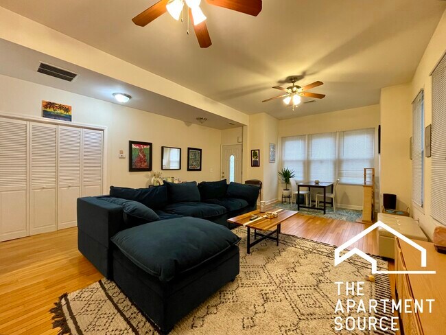 Foto del edificio - 2620 W Armitage Ave