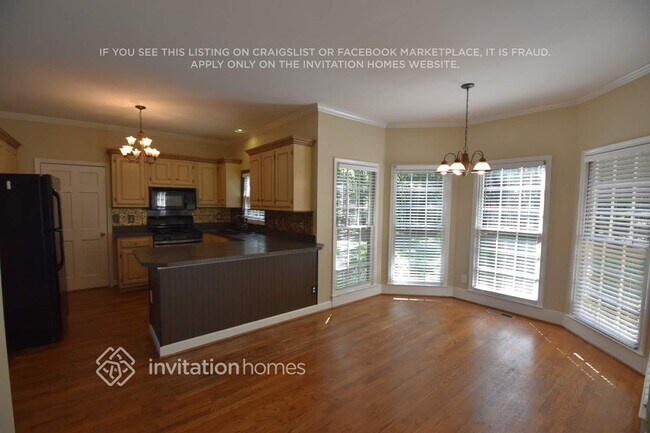 Building Photo - 4885 Leeds Ct