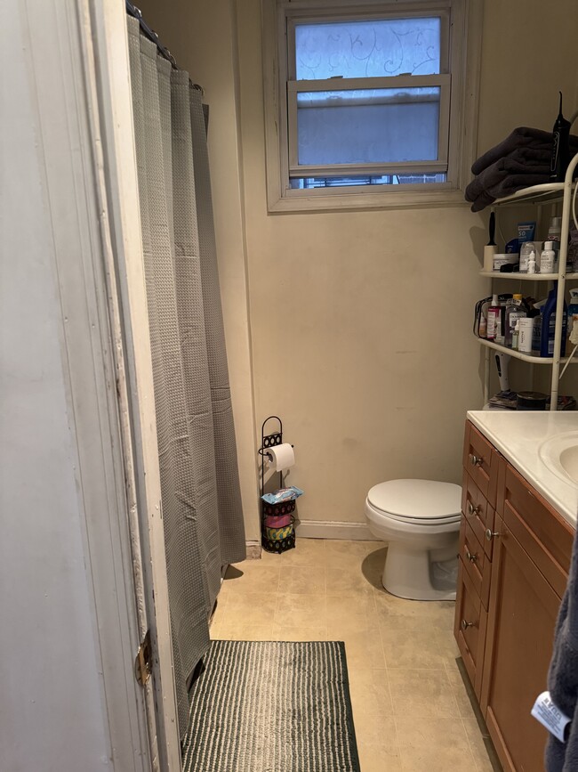 Bathroom - 2722 Maryland Ave