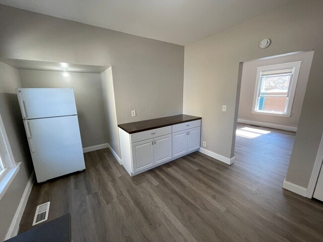 Foto del edificio - 43 Fuller Ave NE