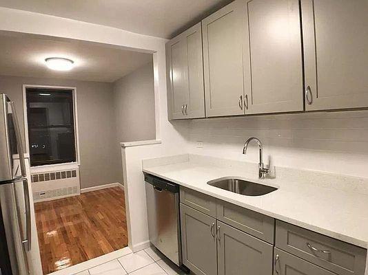 Building Photo - 1 bedroom in Bronx NY 10465