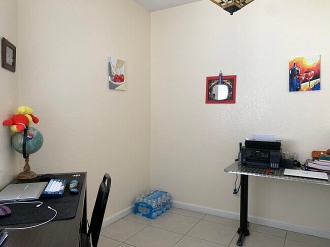 Foto del edificio - 2304 Center Stone Ln