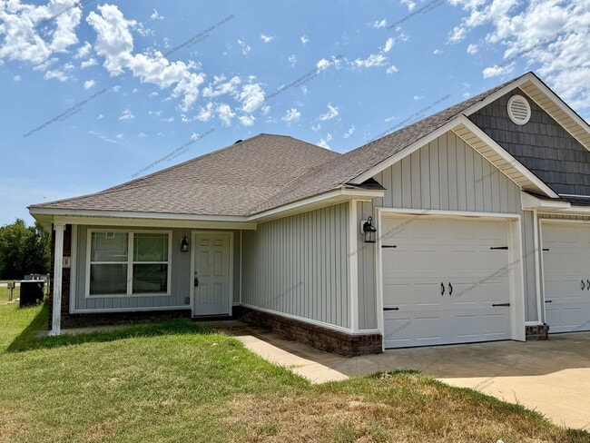 Building Photo - 2121 Ingalls Ln
