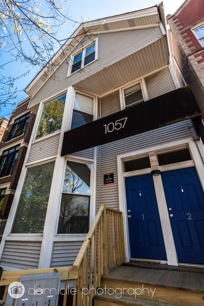 Building Photo - 1057 W Cornelia Ave