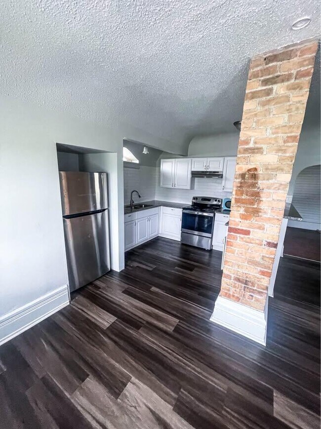 Foto del edificio - 2160 Glenwood Ave