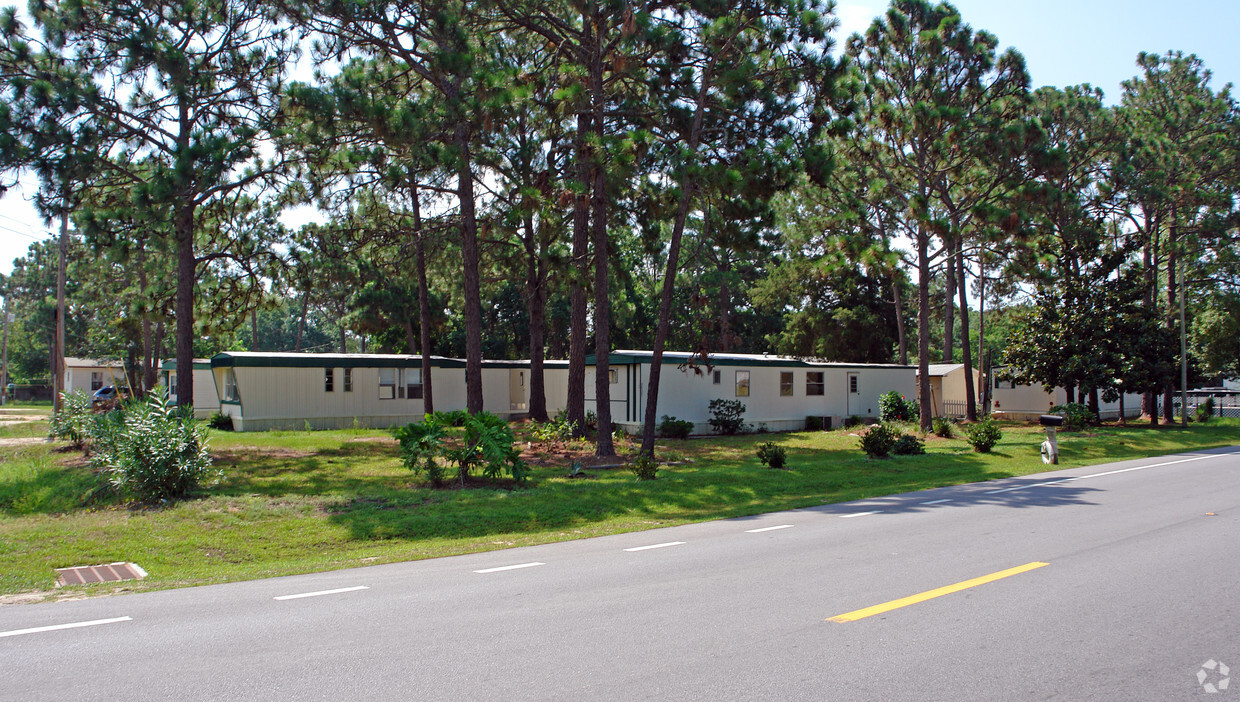 Foto del edificio - Small Mobile Home Park