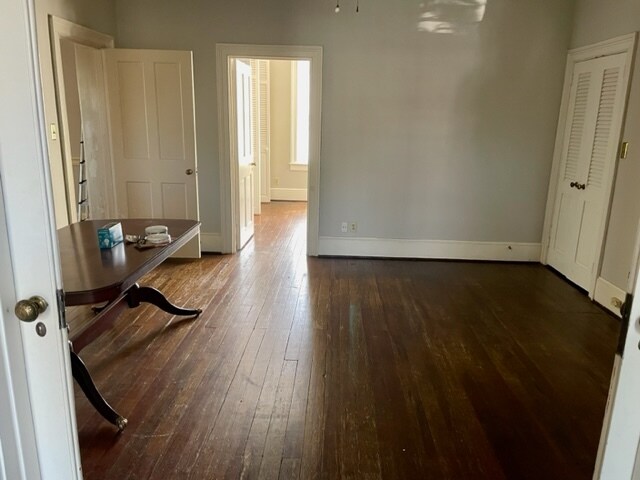 Building Photo - 425 E Saint Julian St