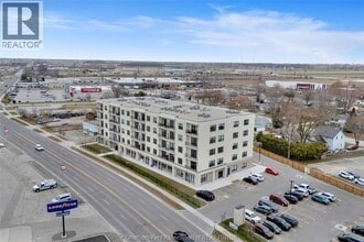 Building Photo - 12 Mill St W