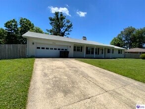 Building Photo - 408 W Crocus Dr