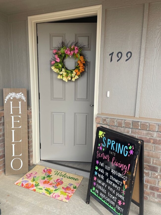 Building Photo - 55 & UP!  2 bed 2 full bath 1 car garage! ...