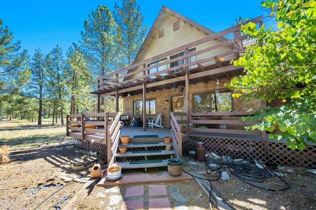 Building Photo - 34312 Morris Ranch Rd