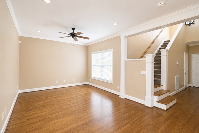 Building Photo - 2-Bedroom Townhome with Private Patio in the Heart of Cookeville