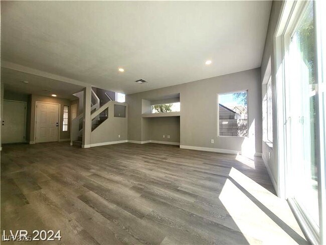 Foto del edificio - 10208 Grecian Laurel Ct