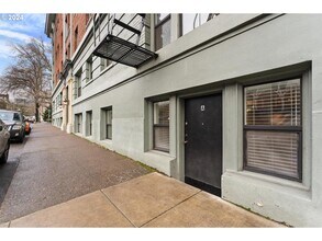 Building Photo - 1631 NW Everett St
