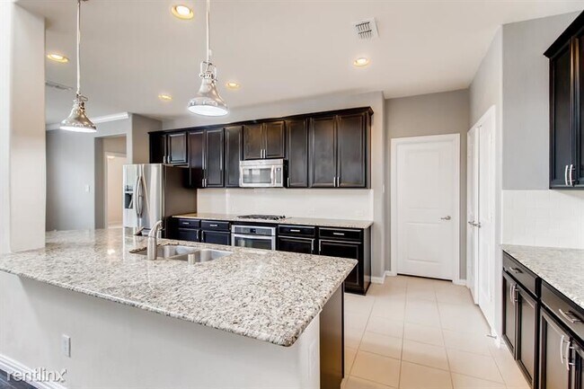Building Photo - 3 br, 2.5 bath House - 11504 Zoe Ln
