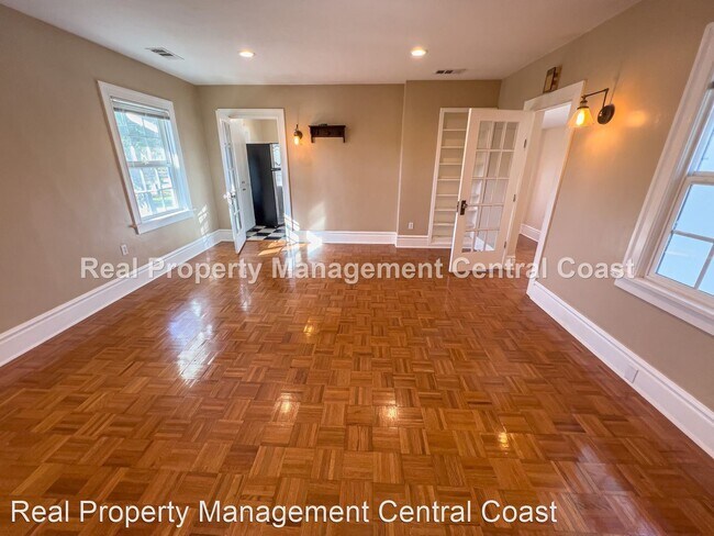 Foto del edificio - 3 br, 2 bath House - 5835 Bajada Avenue