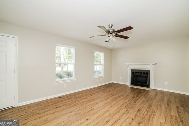 Foto del edificio - 117 Mayflower Cir