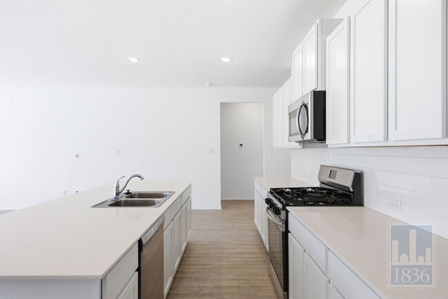 Foto del edificio - 106 Arbordale St