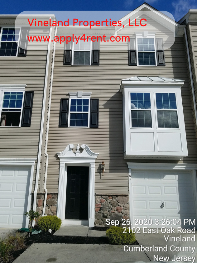 Foto principal - 3 BR/4 BA Townhome - Vineland - Kings Cros...