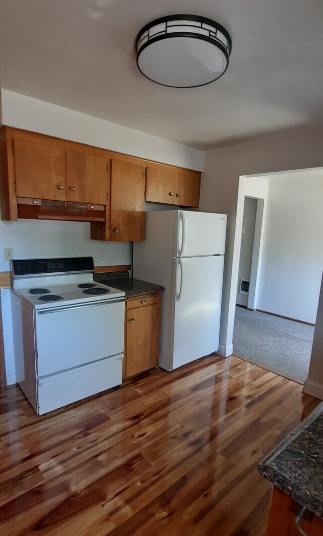 Foto del edificio - 776 Cottage St NE