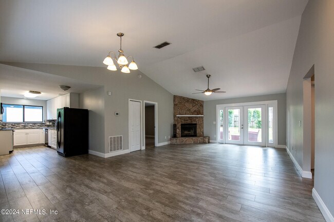 Foto del edificio - 11448 Sugar Maple Pl