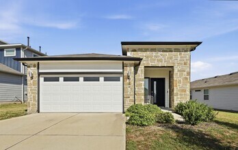 Building Photo - 526 Millbrook Blvd