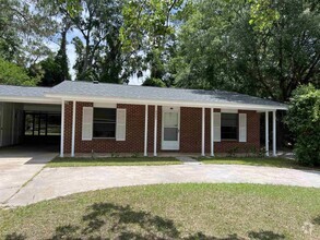 Building Photo - 2307 Alder Dr