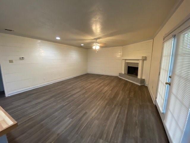 Building Photo - 6908 Sunflower Cir N