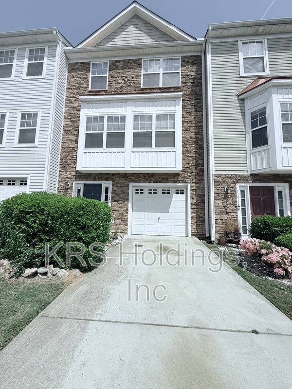Primary Photo - 11918 Field Towne Ln