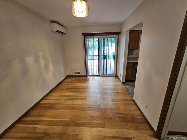 Foto del edificio - 49 Beechwood Ave