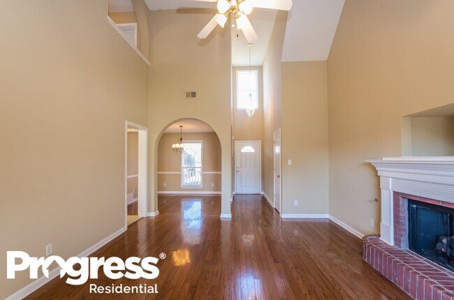 Building Photo - 6352 Braybourne Pl