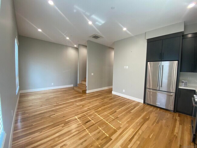 Foto del edificio - 2961 E St